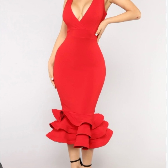 Fashion Nova Dresses & Skirts - Fashion Nova Scarlet Ruffle Midi Dress!